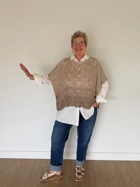 D.Exterior Sequined Poncho